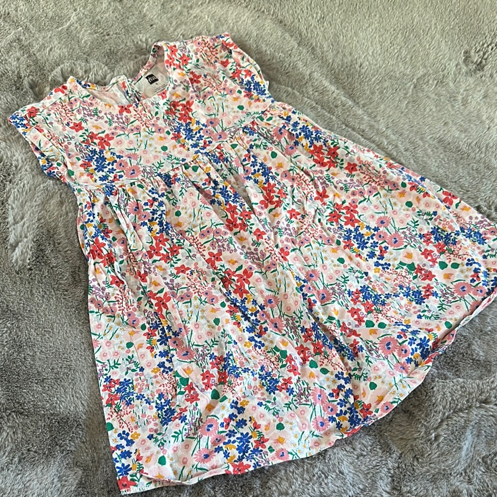 Tea Collection Casual Dress in Vibrant Floral - Picture 1 of 6
